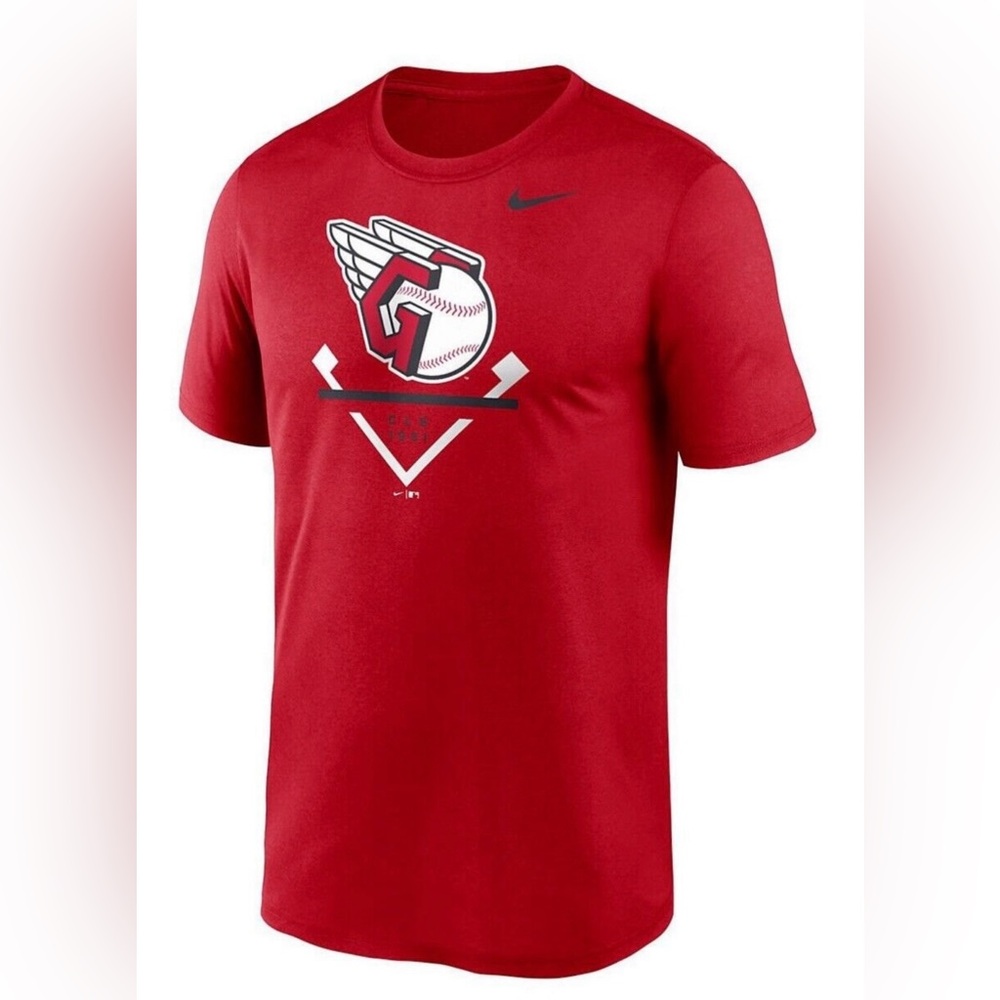 Nike Cleveland Guardians Icon Legend T-Shirt SZ Medium. NWT